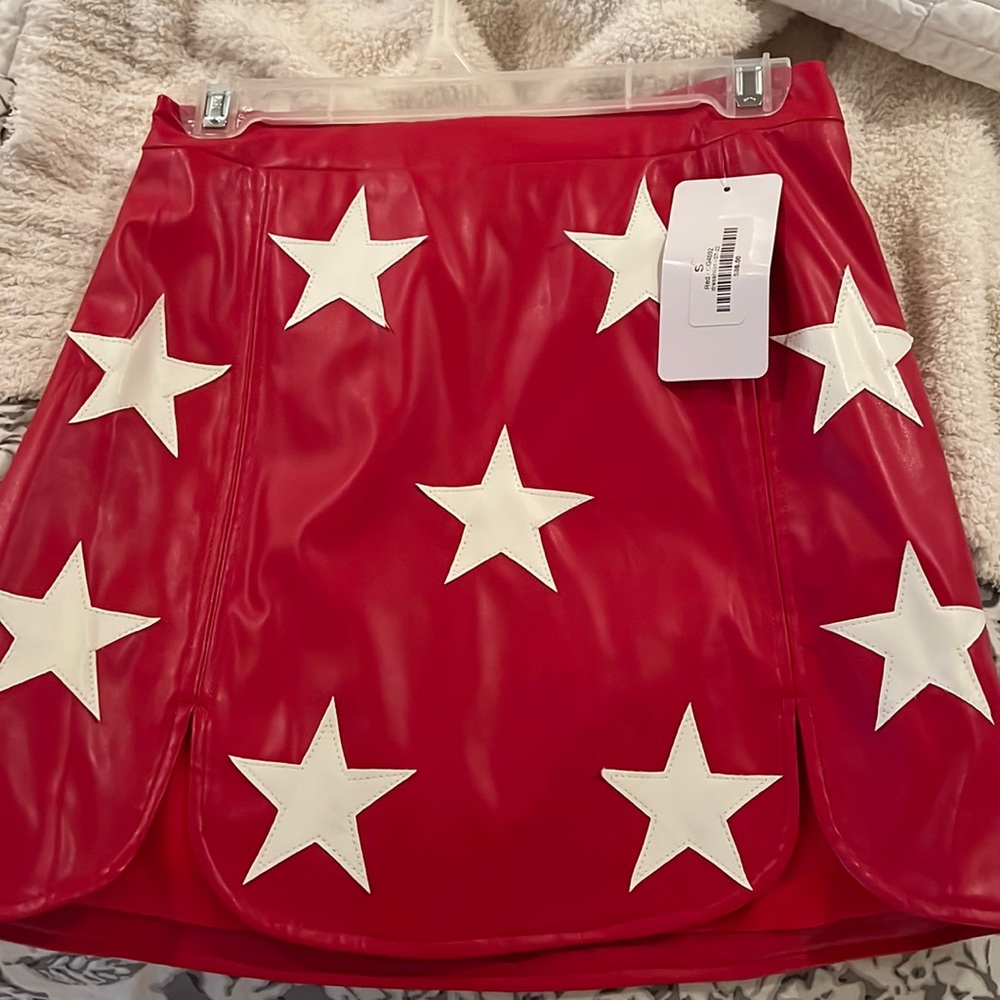 red and white starred skirt from buddy love!! never worn- size small
